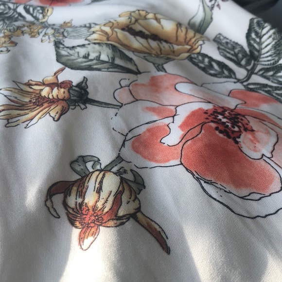 Philosophy of Paek Casual Floral Accented Dress - Picture 8 of 10